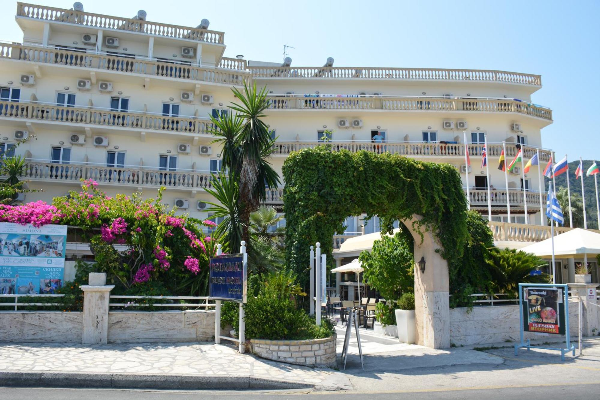 Potamaki Beach Hotel Mpenitses Eksteriør billede