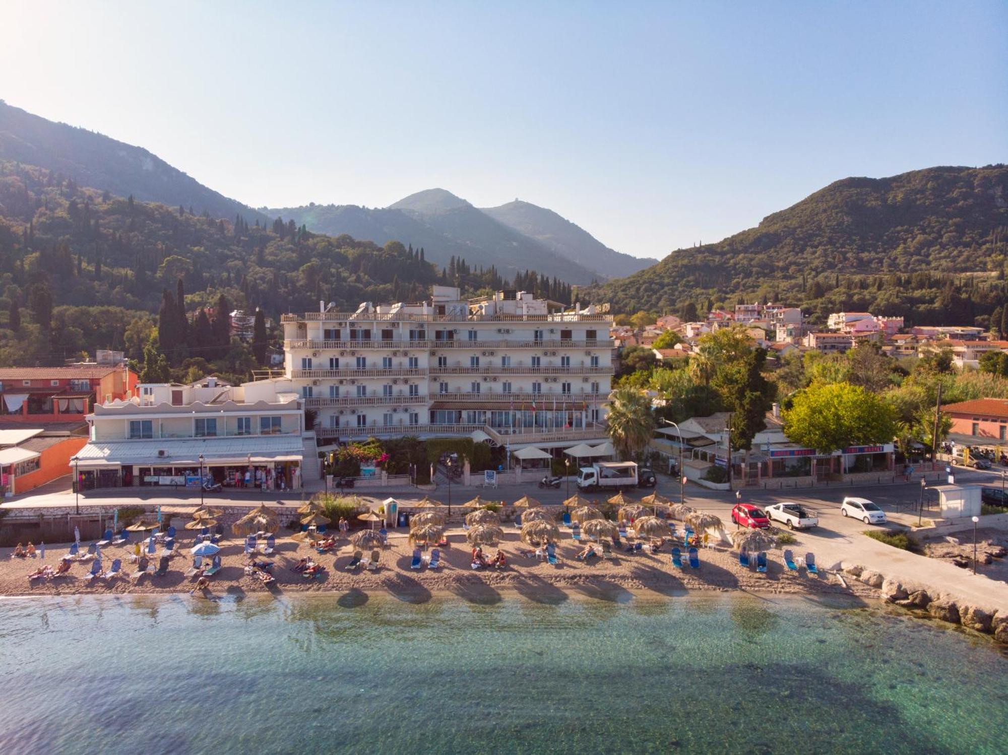 Potamaki Beach Hotel Mpenitses Eksteriør billede